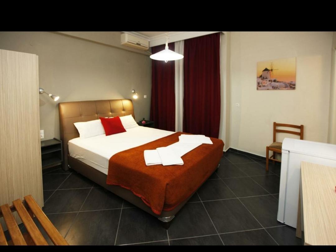 Mironi & Victoria Hotel Limenas  Værelse billede